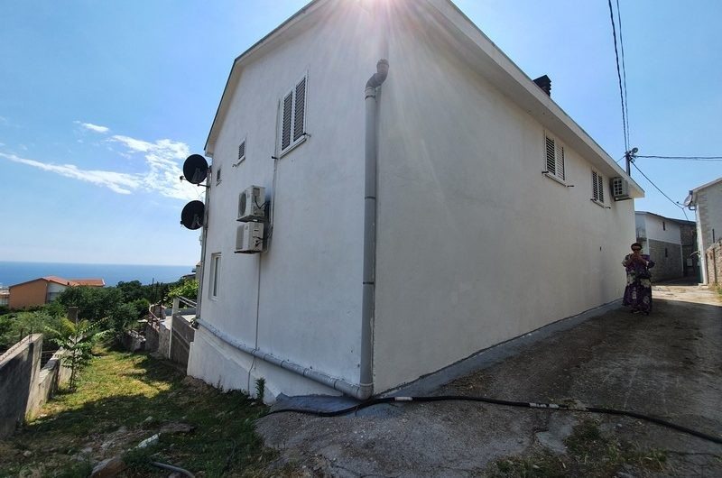 Дом 250 м2 с видом на море в Кримовице. Горящая цена — 175.000 евро!