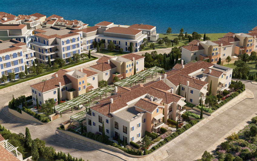 Lustica Bay Centrale — продажа в рассрочку — квартира с 1-й спальней и двориком