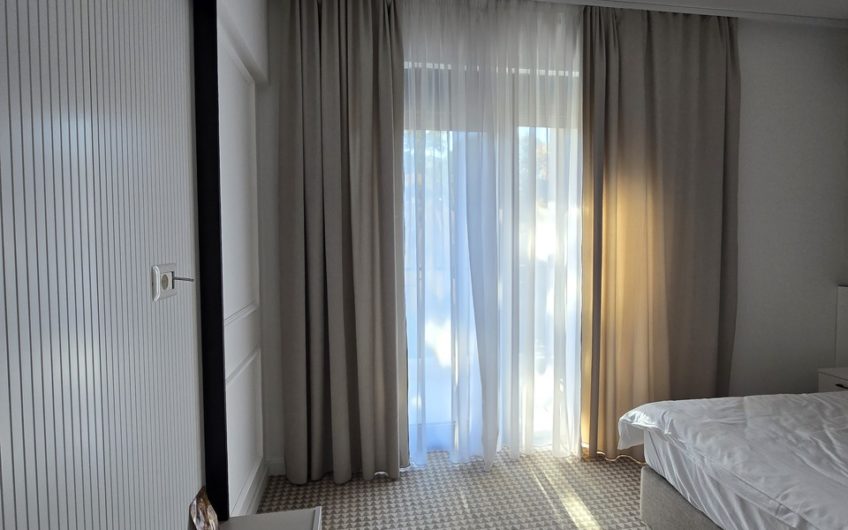 Квартира-дуплекс в Allure hotel — строгий центр Будвы