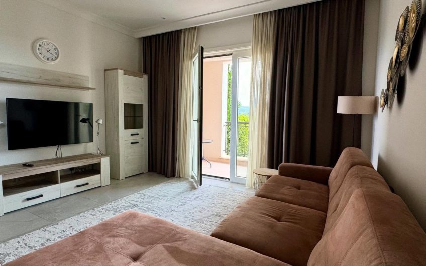 Lustica Bay — продажа квартиры с 2-мя спальнями в Centrale
