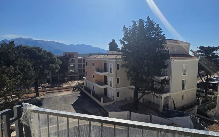 Luštica Bay Centrale — Cтудия в доме с бассейном
