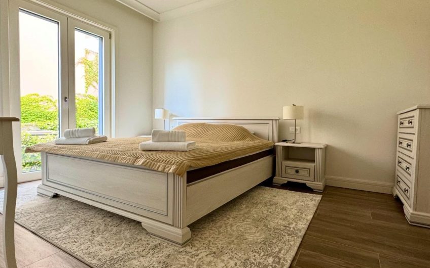 Lustica Bay — продажа квартиры с 2-мя спальнями в Centrale