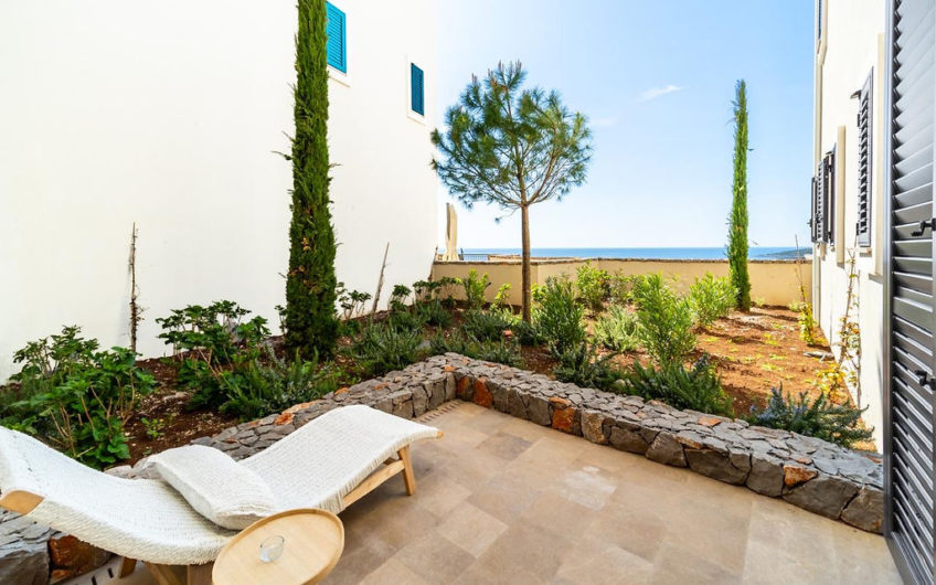 Люксовый апартамент с 2 спальнями в Lustica Bay Marina Village