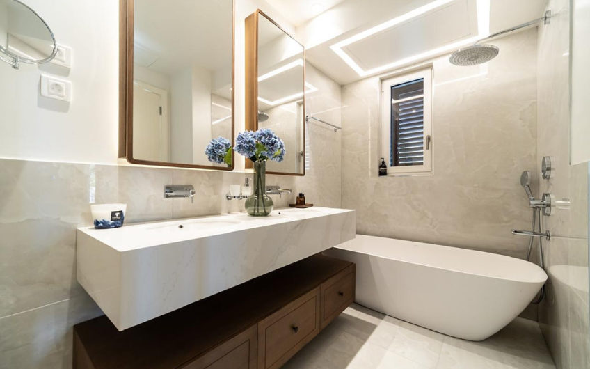 Люксовый апартамент с 2 спальнями в Lustica Bay Marina Village