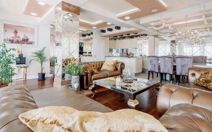 Roof Top Villa с бассейном в Будве