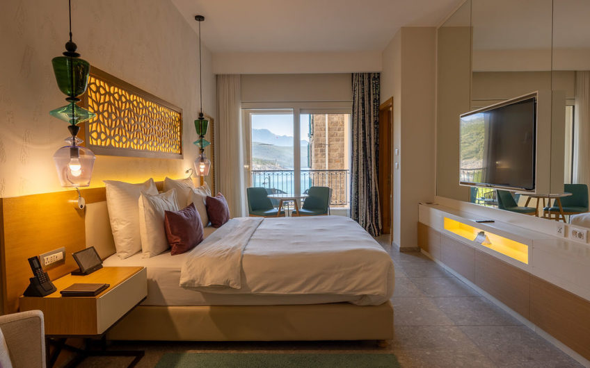 Выгодная недвижимость — студио апартамент в The Chedi 5* Lustica Bay