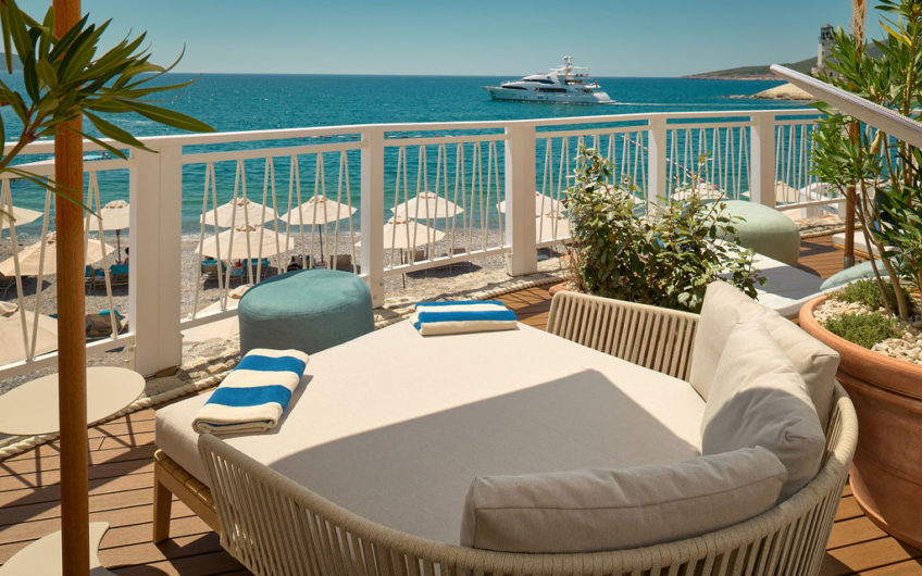 Выгодная недвижимость — студио апартамент в The Chedi 5* Lustica Bay